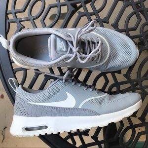 Nike Air Max Thea 8.5